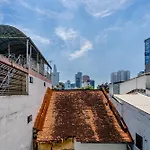 Holo Central Saigon - Serviced Homestay