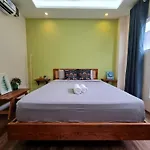 Holo Central Saigon - Serviced Homestay